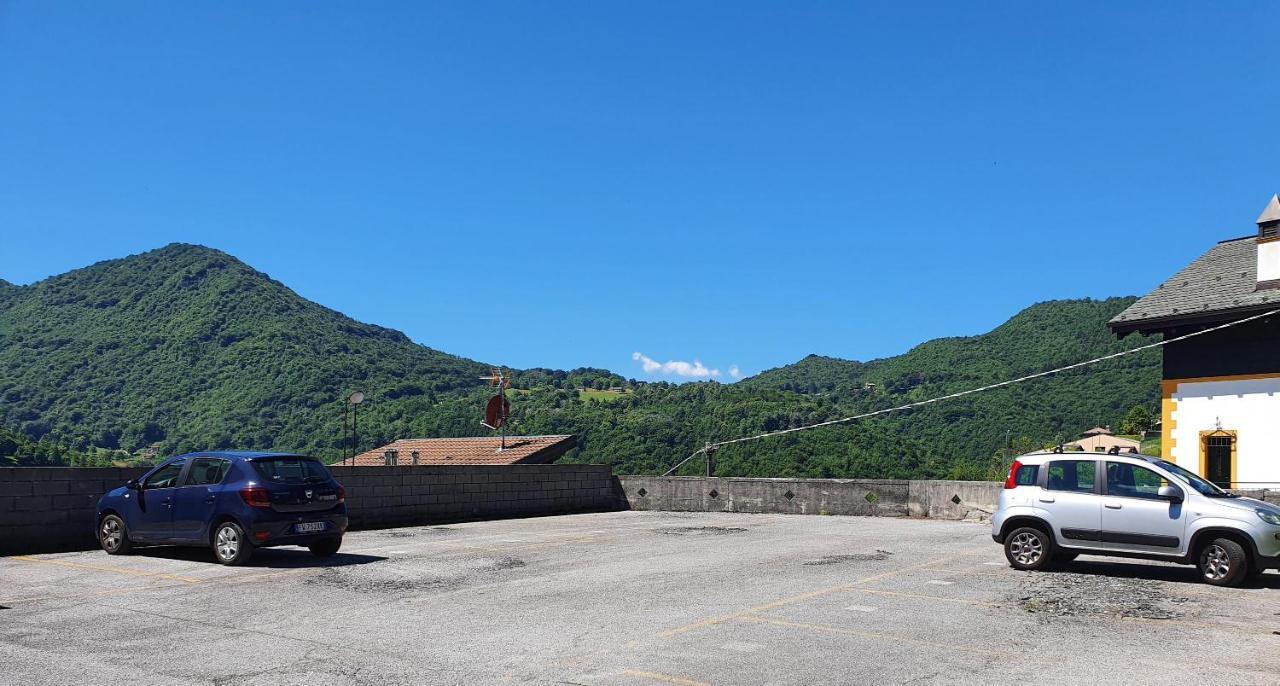 Mansarda fra monte e lago Apartamento Esino Lario Exterior foto